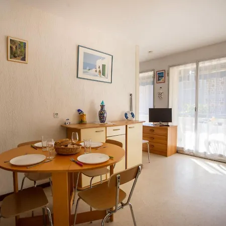 Les Iris By Interhome מלון *